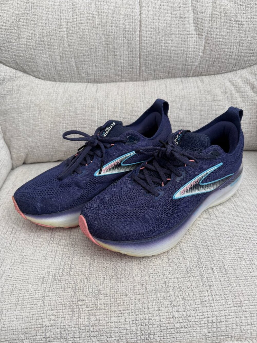 Brooks Glycerin GTS 22 Womens 11.5 D Wide Running Shoes Navy Blue Pink MSRP $165